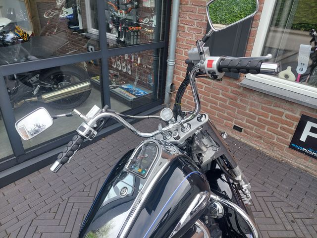 suzuki - vl-1500-lc-intruder