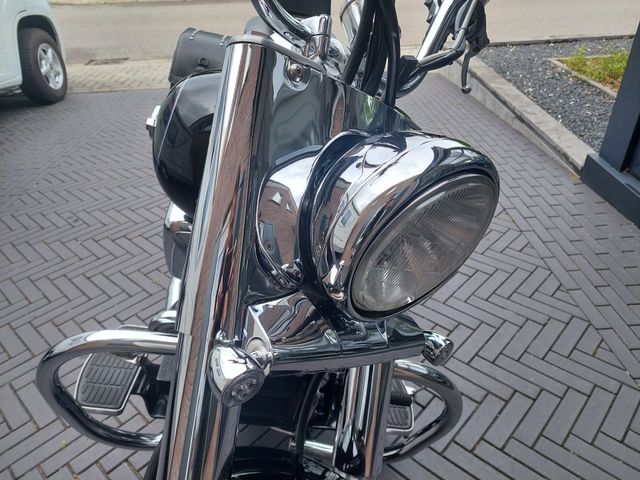 suzuki - vl-1500-lc-intruder