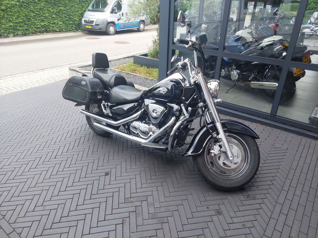 suzuki - vl-1500-lc-intruder