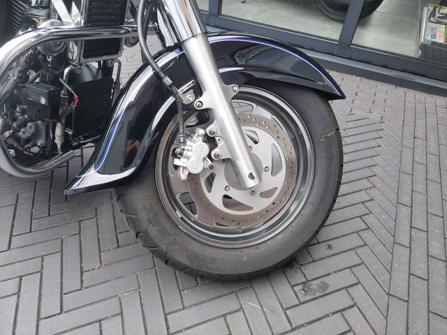 suzuki - vl-1500-lc-intruder
