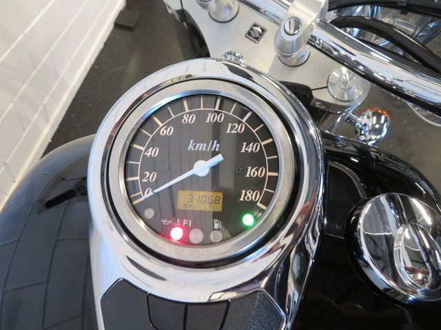 suzuki - vl-800-volusia