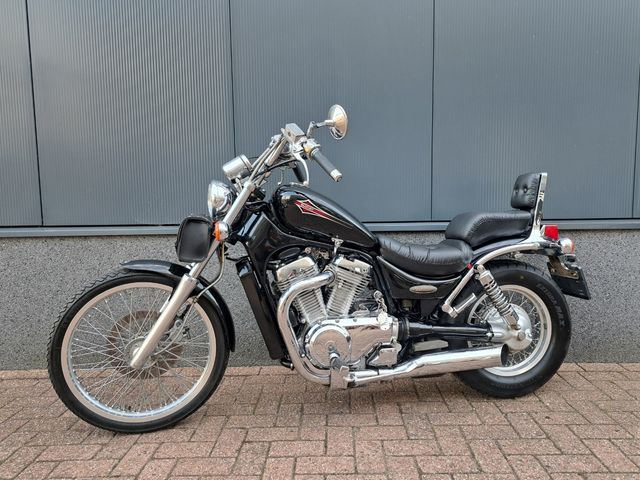 suzuki - vs-600-intruder