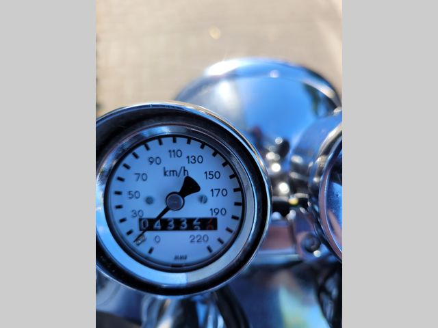 suzuki - vs-800-intruder