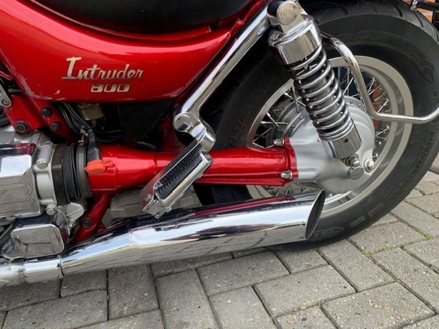 suzuki - vs-800-intruder