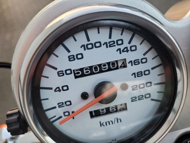 suzuki - vx-800