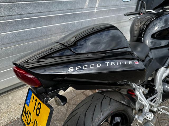 triumph - 955-i-speed-triple