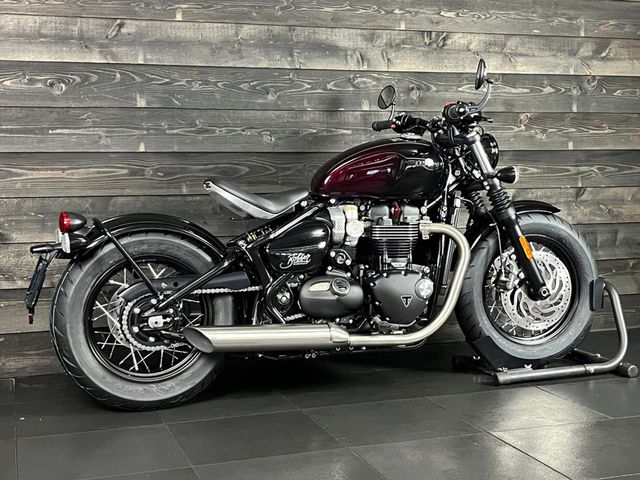 triumph - bobber-purple-stealth-edition