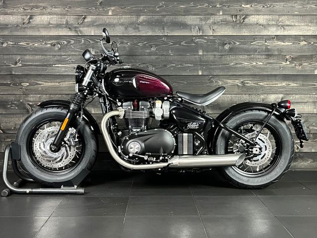 triumph - bobber-purple-stealth-edition