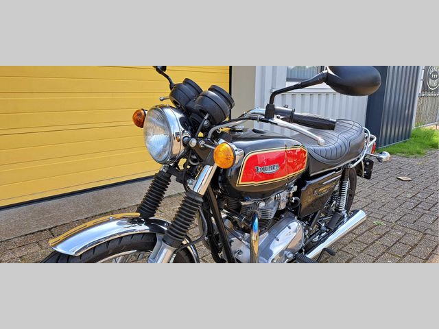 triumph - bonneville--t--140