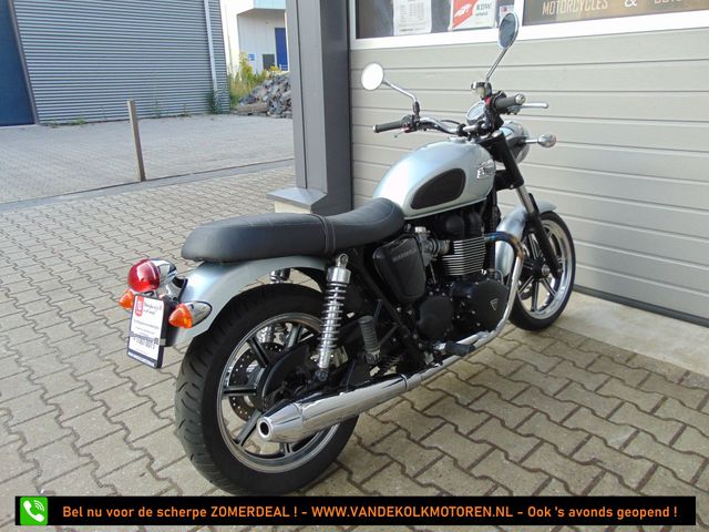 triumph - bonneville