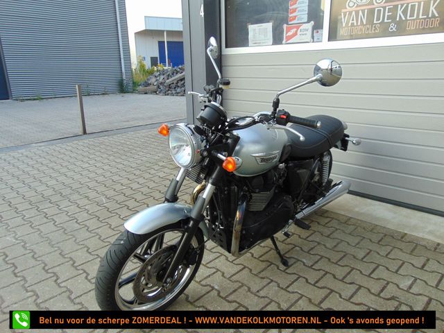 triumph - bonneville