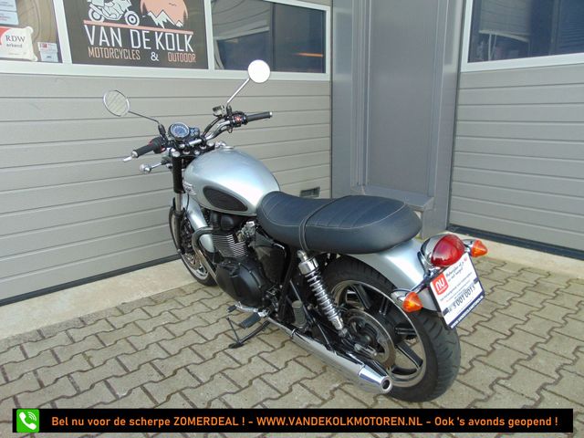 triumph - bonneville