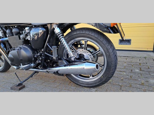 triumph - bonneville