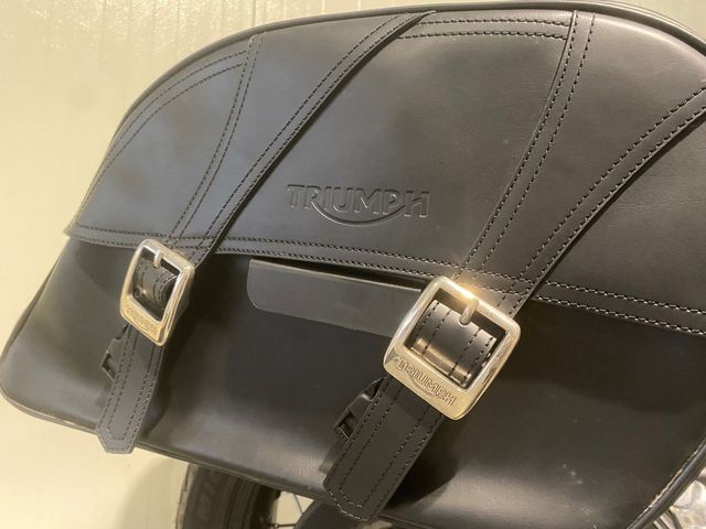 triumph - bonneville