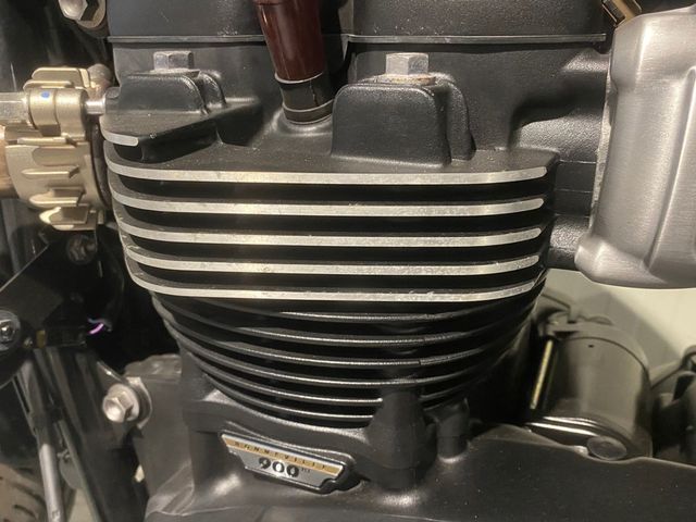 triumph - bonneville