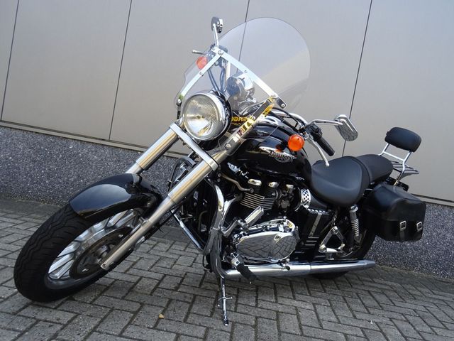 triumph - bonneville-america