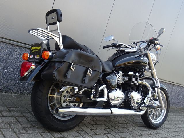 triumph - bonneville-america