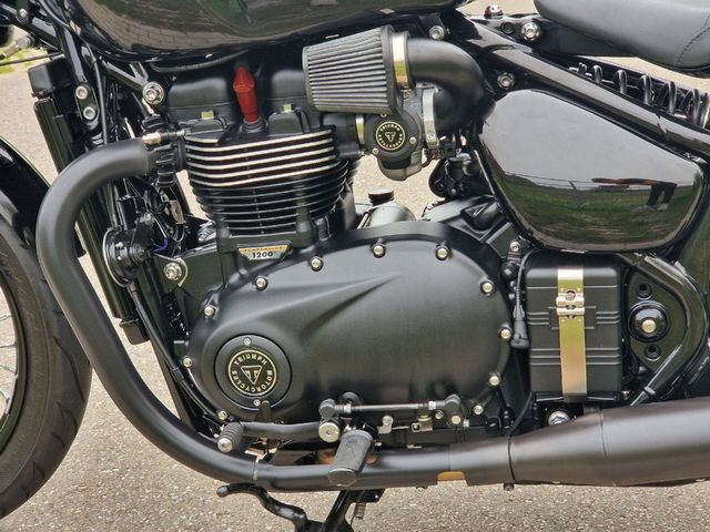 triumph - bonneville-bobber