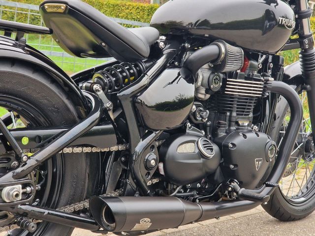 triumph - bonneville-bobber