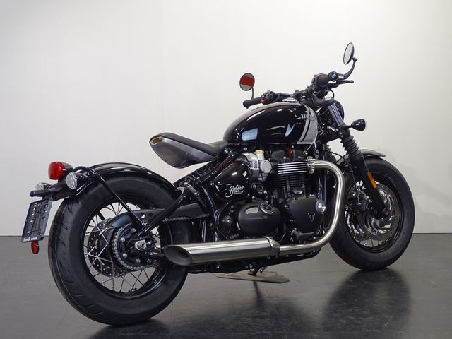 triumph - bonneville-bobber