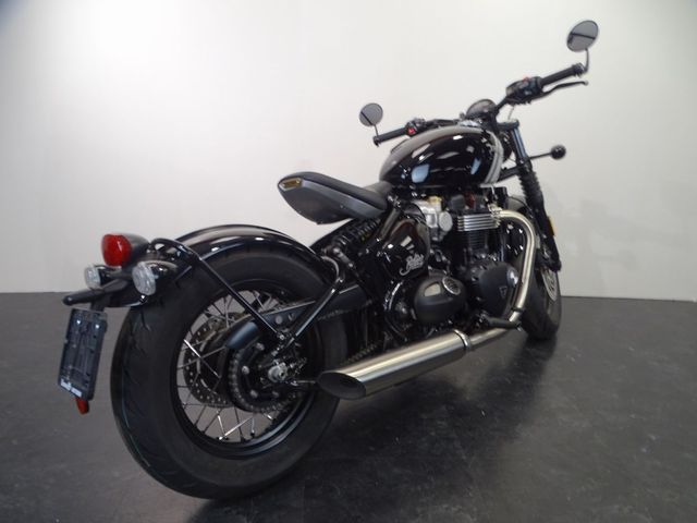 triumph - bonneville-bobber