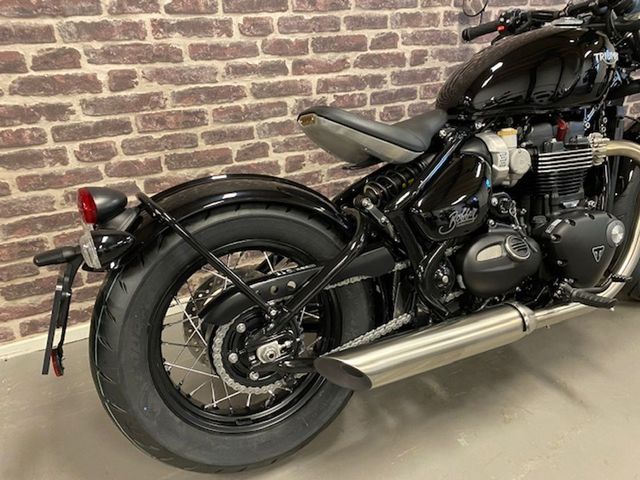 triumph - bonneville-bobber