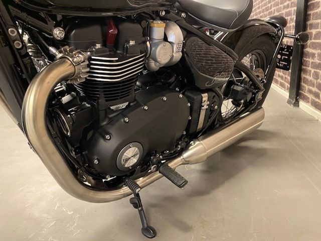 triumph - bonneville-bobber