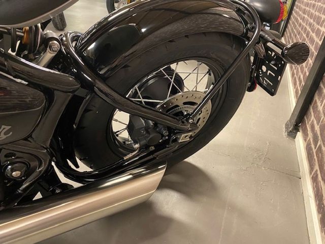 triumph - bonneville-bobber