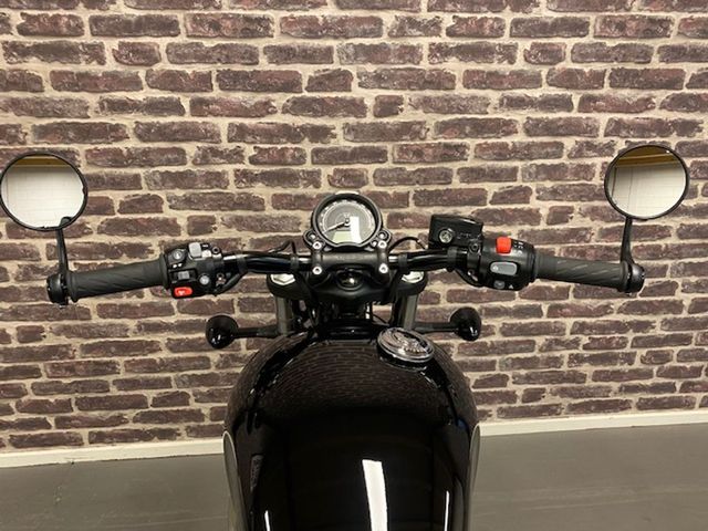 triumph - bonneville-bobber