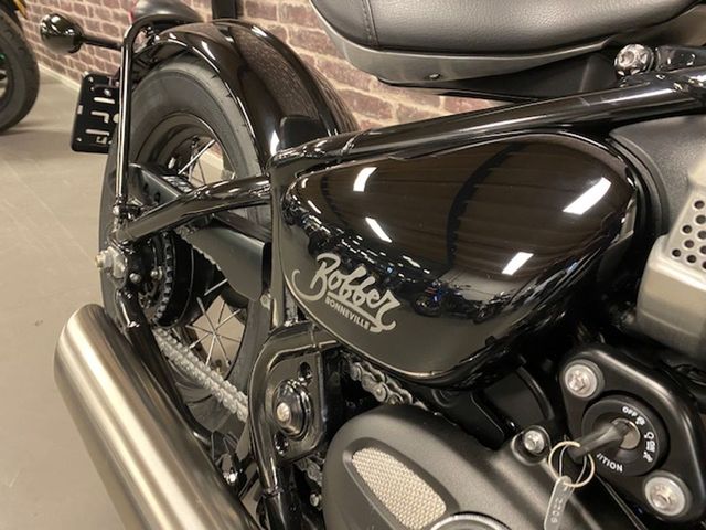 triumph - bonneville-bobber