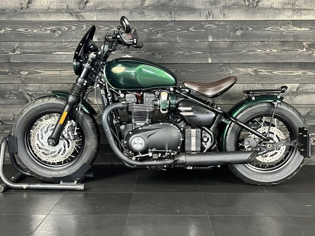 triumph - bonneville-bobber-black