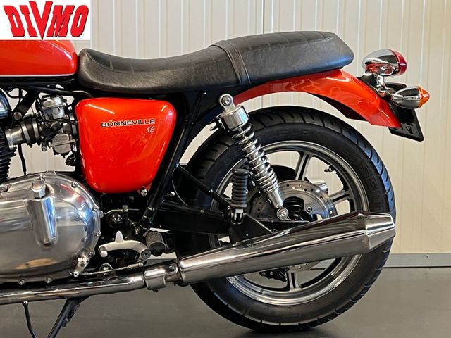 triumph - bonneville-se