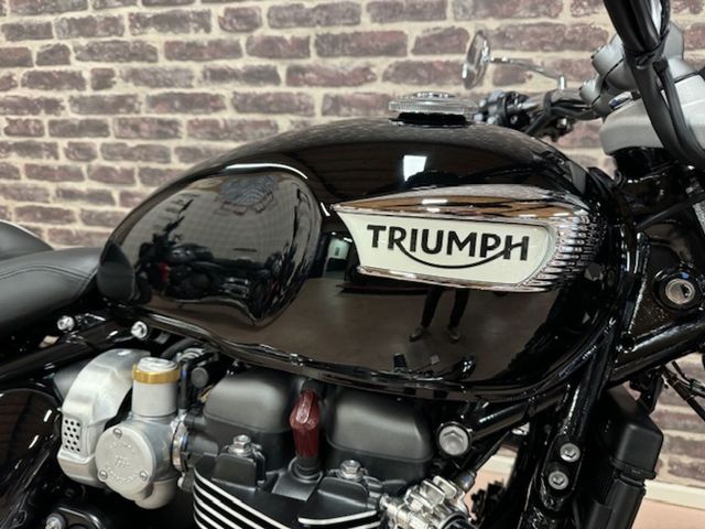 triumph - bonneville-speedmaster