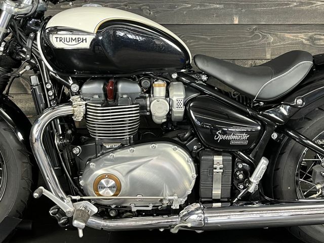 triumph - bonneville-speedmaster