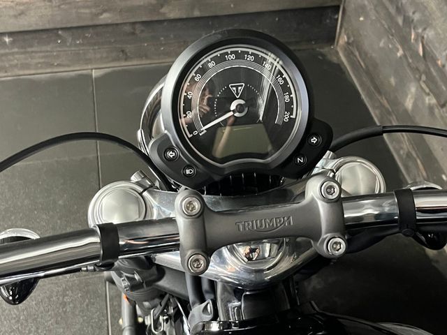 triumph - bonneville-speedmaster