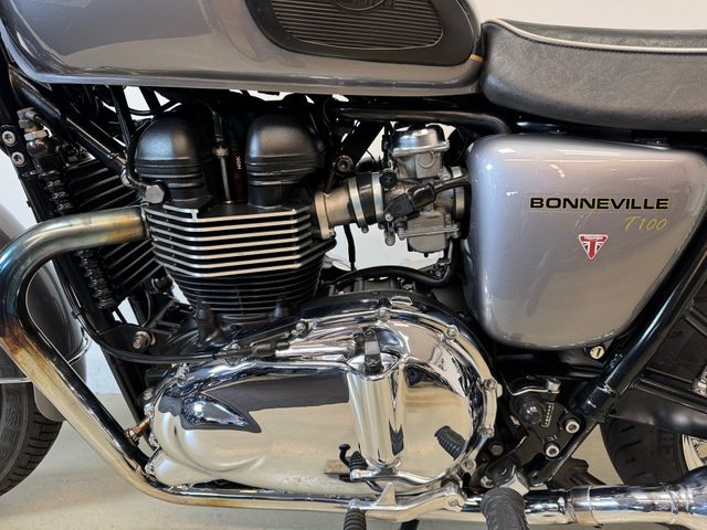 triumph - bonneville-t-100