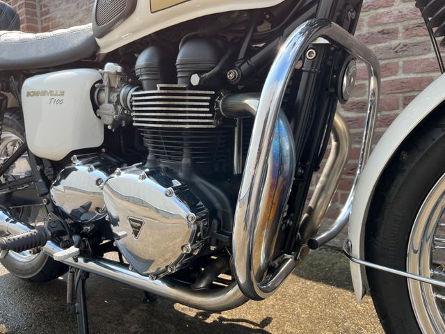triumph - bonneville-t-100