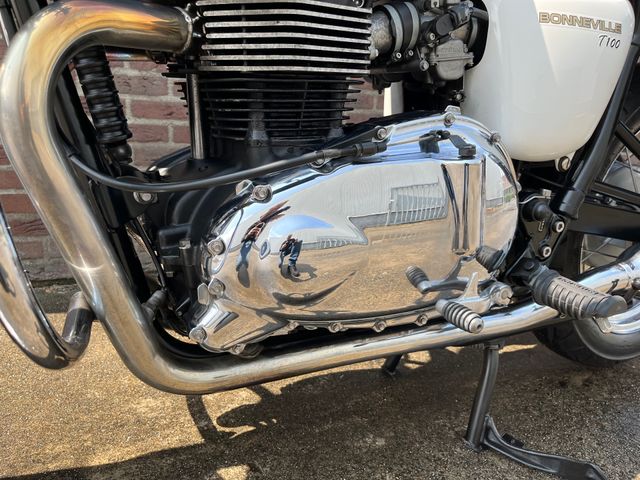 triumph - bonneville-t-100