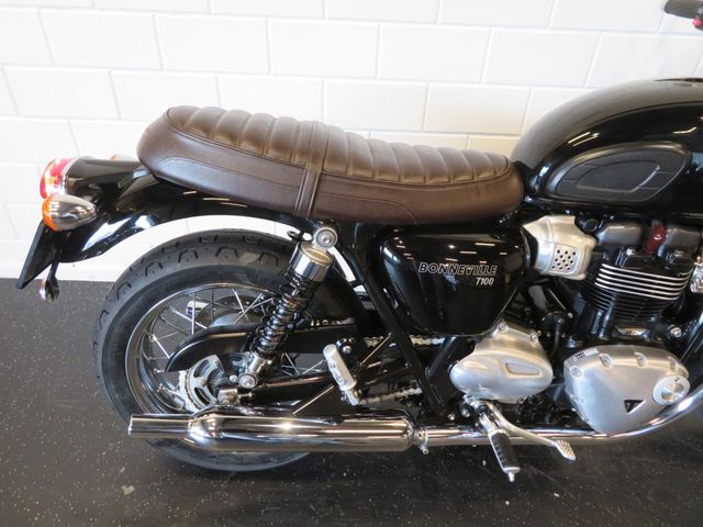 triumph - bonneville-t-100-black