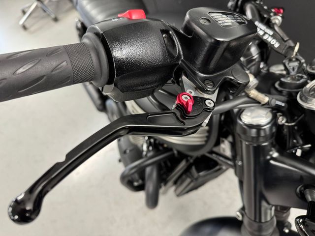 triumph - bonneville-t-100-black