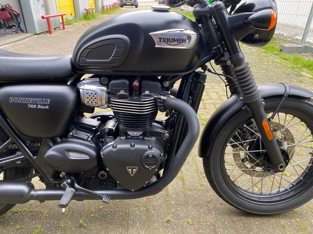 triumph - bonneville-t-100-black