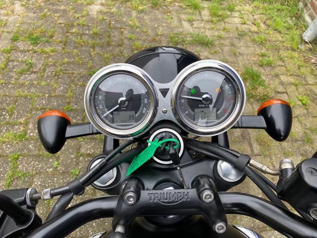 triumph - bonneville-t-100-black
