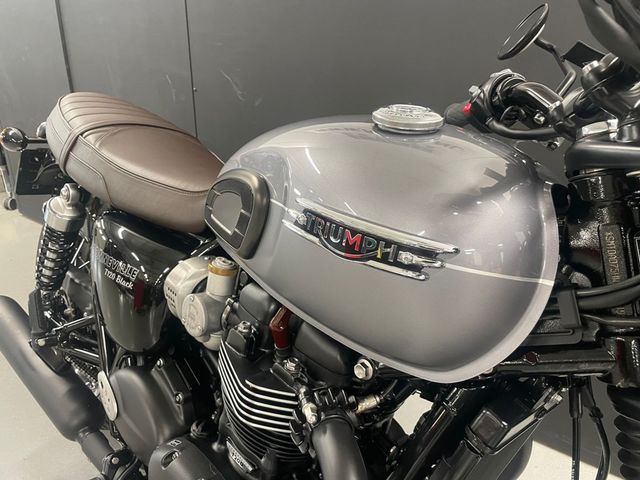 triumph - bonneville-t-120-black