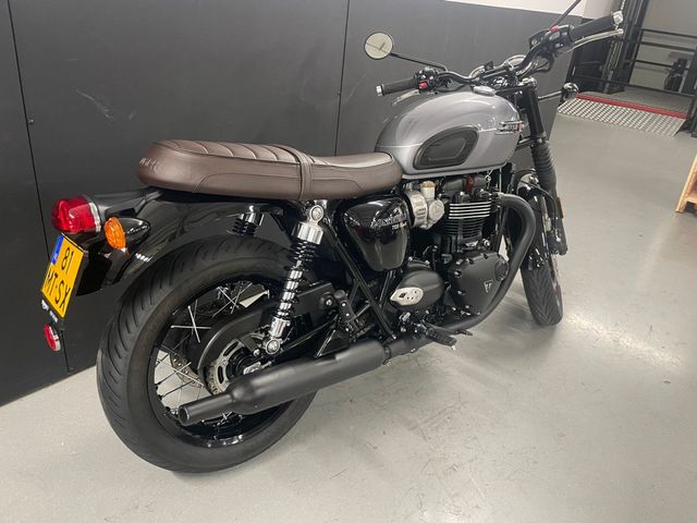 triumph - bonneville-t-120-black