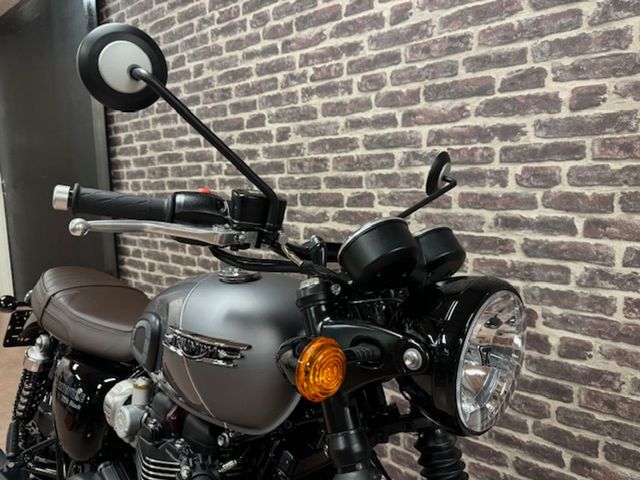 triumph - bonneville-t-120-black