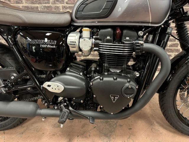 triumph - bonneville-t-120-black