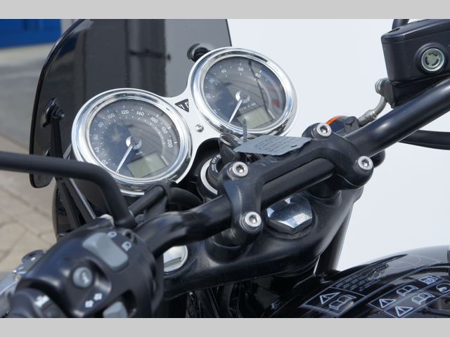 triumph - bonneville-t-120-black