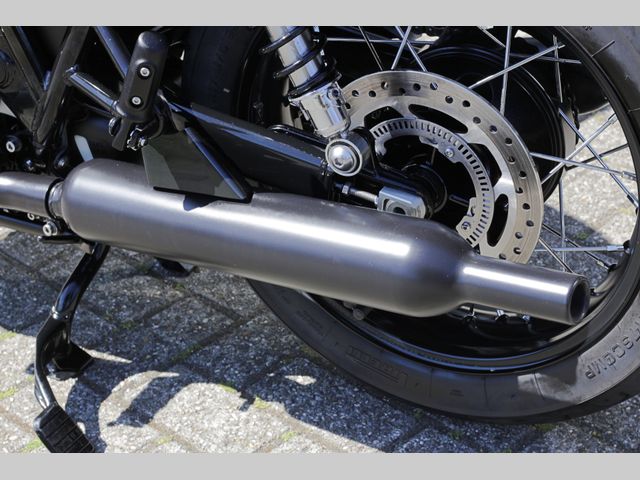 triumph - bonneville-t-120-black