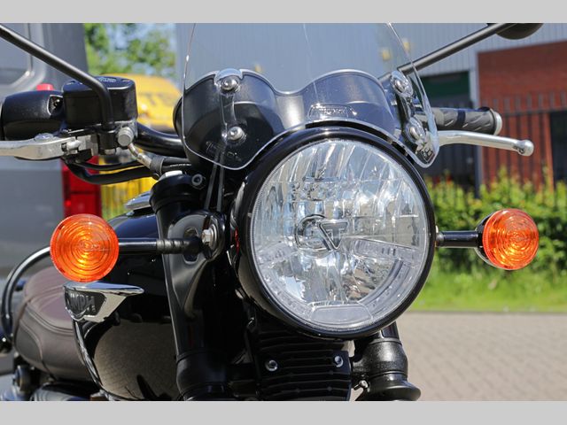 triumph - bonneville-t-120-black