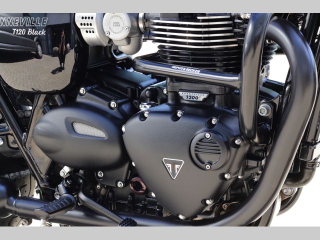 triumph - bonneville-t-120-black